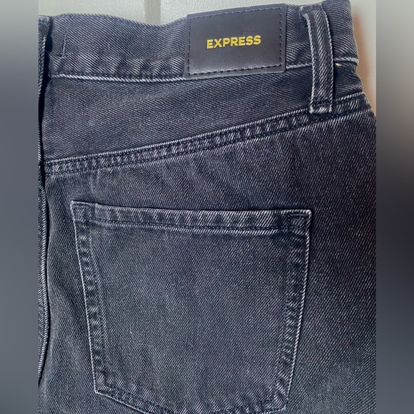 Express | High-waisted Wide-Leg Jeans 🖤👖 - Picture 4 of 8